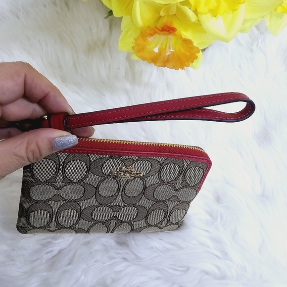 Coach wristlet brown and red - Picture 13 of 13